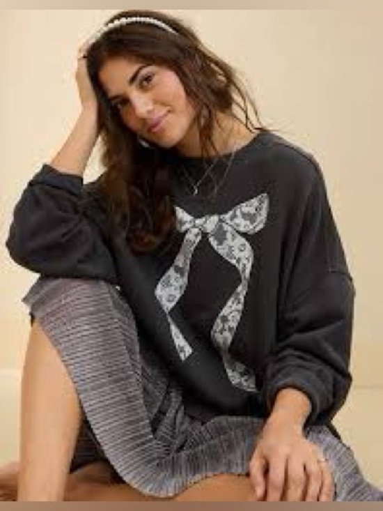 aerie Sweaters - Aerie Big Chill Bow Graphic Crew Sweater